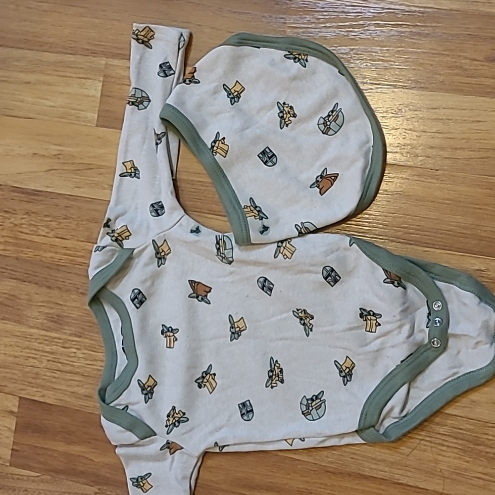 Yoda Onsie with Matching Bib